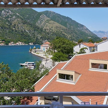 Apartment Plagenti With Sea View Kotor Dış mekan fotoğraf